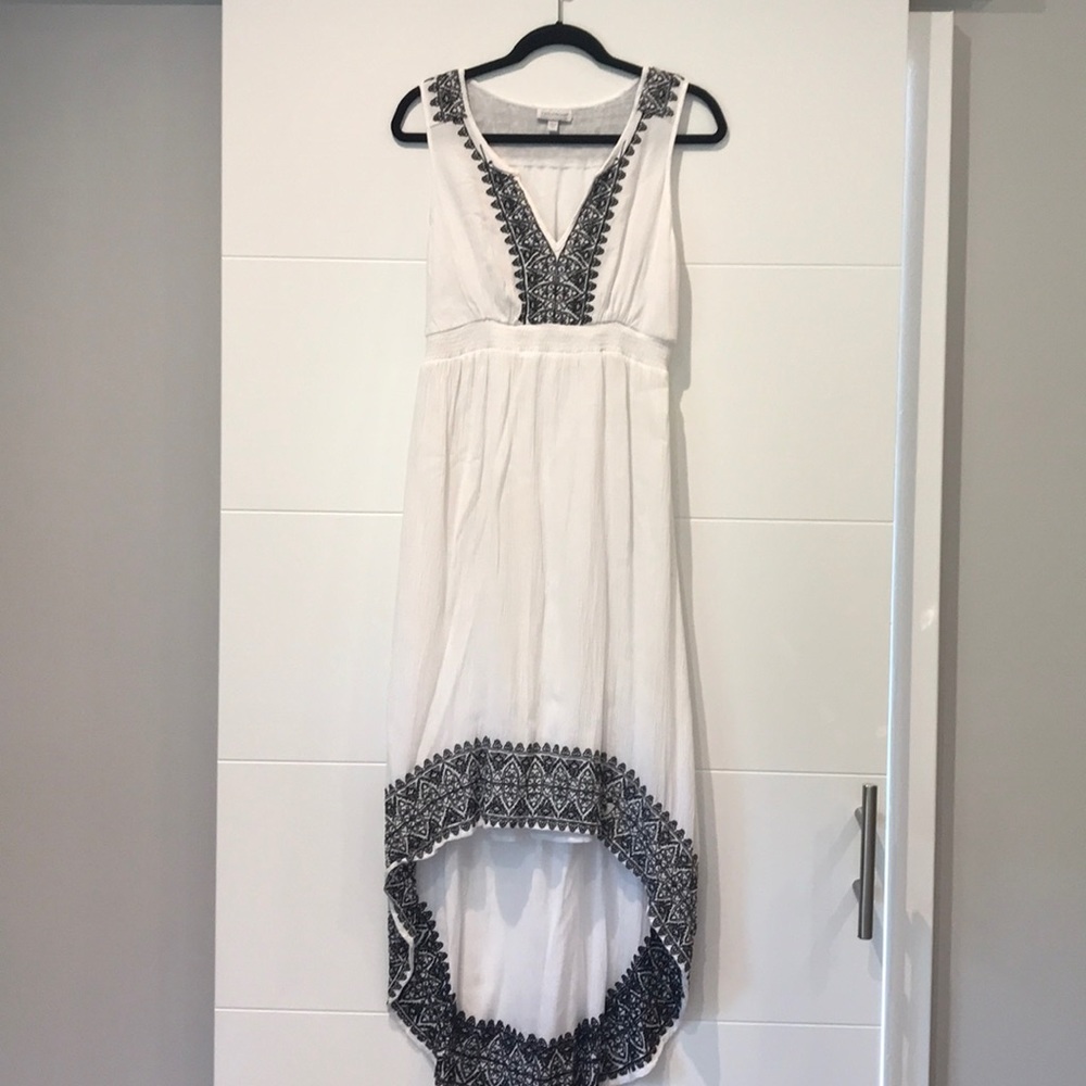 A Pea in the Pod Maternity Dress